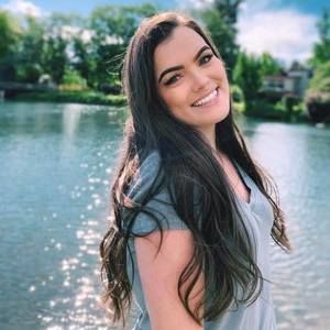 Meet your Posher, Leanna